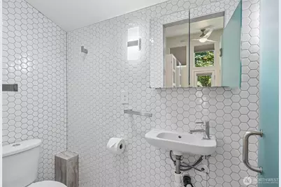 3857 21st Avenue SW, Seattle, WA 98106 - Photo 12