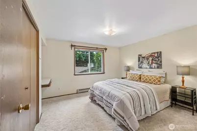 13742 39th Avenue NE, Seattle, WA 98125 - Photo 22