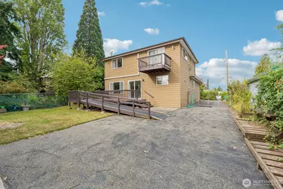 13742 39th Avenue NE, Seattle, WA 98125 - Photo 32