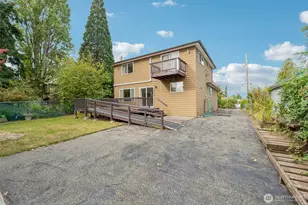 13742 39th Ave NE, Seattle, WA 98125 - Photo 32