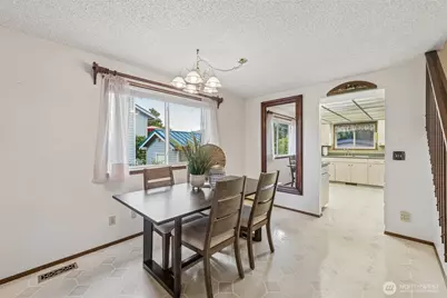13742 39th Avenue NE, Seattle, WA 98125 - Photo 4