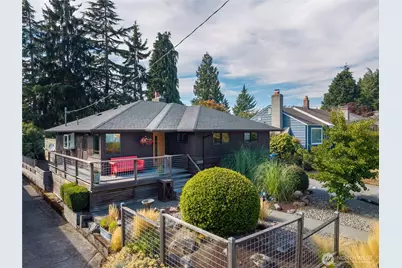 12015 Dayton Avenue N, Seattle, WA 98133 - Photo 30
