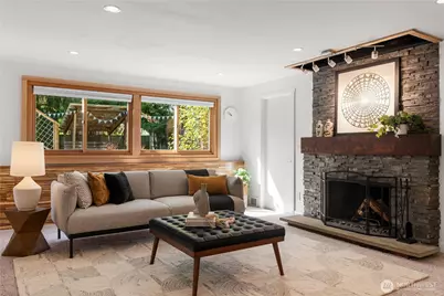 12015 Dayton Avenue N, Seattle, WA 98133 - Photo 16