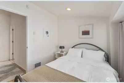 1216 E Fir Street #A, Seattle, WA 98122 - Photo 12