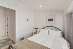 1216 E Fir St, Seattle, WA 98122 - Photo 12