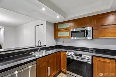 7323 Sand Point Way NE #106, Seattle, WA 98115 - Photo 12