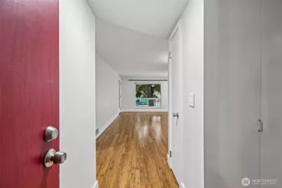 7323 Sand Point Way NE #106, Seattle, WA 98115 - Photo 4