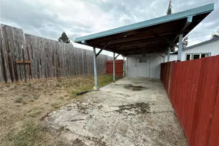 814 W 11th St, Port Angeles, WA 98363 - Photo 18