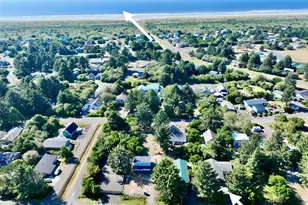 143 S Oar Loop SW, Ocean Shores, WA 98569 - Photo 2
