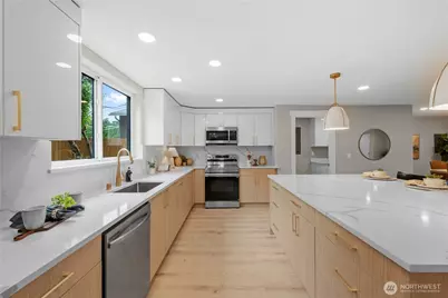 130 203rd Place SW, Lynnwood, WA 98036 - Photo 10