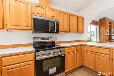 100 Bay View St, Sequim, WA 98382 - Photo 18