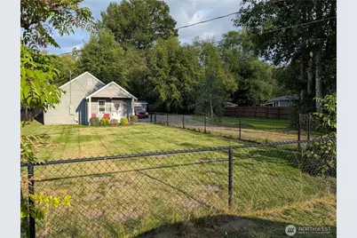 1419 14th Street SW, Puyallup, WA 98371 - Photo 1