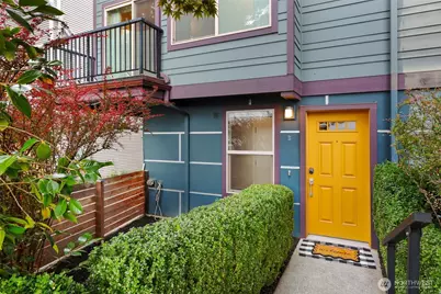 12010 31st Avenue NE #B, Seattle, WA 98125 - Photo 2