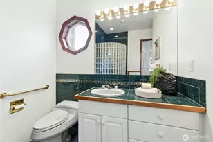 25725 NE 80th St, Redmond, WA 98053 - Photo 22