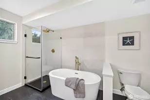 17405 NE 136th St, Redmond, WA 98052 - Photo 24