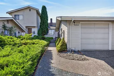 2214 E Fulton, Mount Vernon, WA 98273 - Photo 1