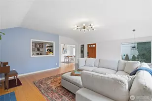 8012 25th Ave NW, Seattle, WA 98117 - Photo 6
