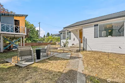 8012 25th Avenue NW, Seattle, WA 98117 - Photo 28