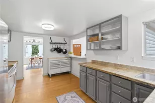 8012 25th Ave NW, Seattle, WA 98117 - Photo 12