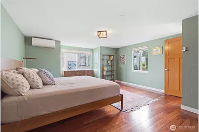 8012 25th Avenue NW, Seattle, WA 98117 - Photo 18