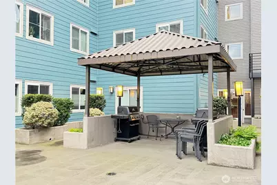 300 10th Ave #B305, Seattle, WA 98122 - Photo 32