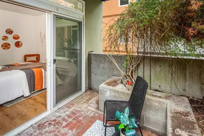 2414 1st Avenue #304, Seattle, WA 98121 - Photo 20