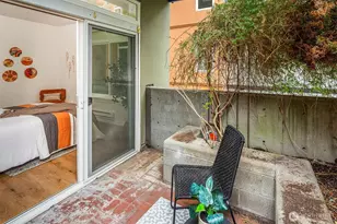 2414 1st Ave, Seattle, WA 98121 - Photo 20