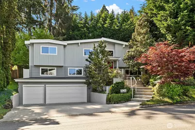 909 110th Avenue SE, Bellevue, WA 98004 - Photo 1