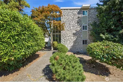 3600 25th Avenue W, Seattle, WA 98199 - Photo 4