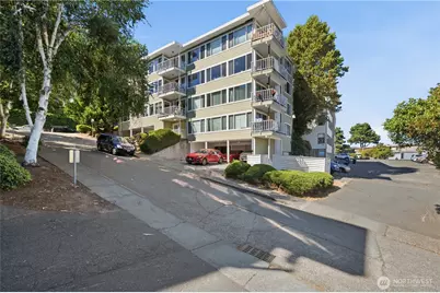 3600 25th Avenue W, Seattle, WA 98199 - Photo 1