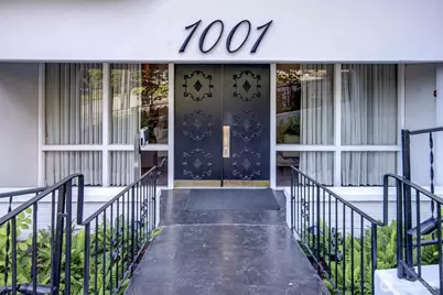 1001 Queen Anne Avenue N #401, Seattle, WA 98109 - Photo 2