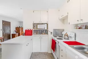 2703 Maple St, Bremerton, WA 98310 - Photo 8