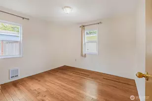 2703 Maple St, Bremerton, WA 98310 - Photo 16