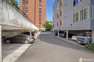 10329 Meridian Ave N, Seattle, WA 98133 - Photo 18