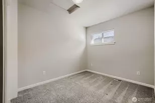 2136 NE Noble St, Issaquah, WA 98029 - Photo 20