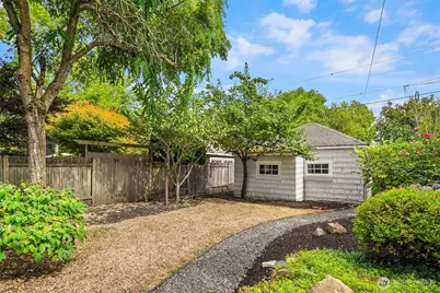 5632 Keystone Place N, Seattle, WA 98103 - Photo 14