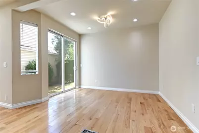 18947 NE 68th Street, Redmond, WA 98052 - Photo 20