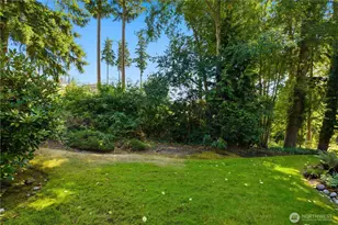 11627 E Oakmont Dr, Mukilteo, WA 98275 - Photo 24
