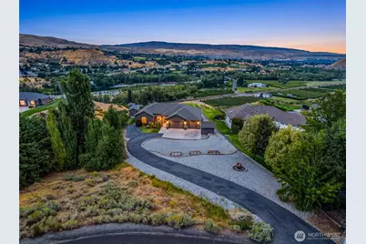 3045 Eastview Lane, Wenatchee, WA 98801 - Photo 2