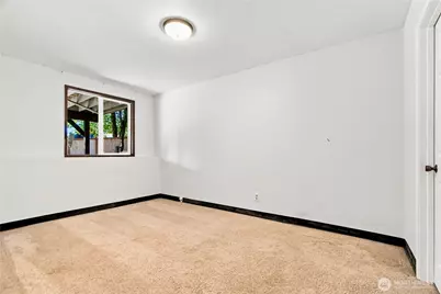 13945 SE 60th Street, Bellevue, WA 98006 - Photo 26