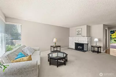 18521 36th Place NE, Lake Forest Park, WA 98155 - Photo 4