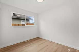 3719 S 12th St, Tacoma, WA 98405 - Photo 16