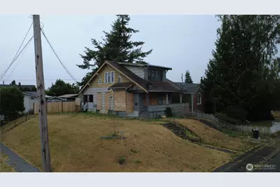 1703 Oakes, Everett, WA 98201 - Photo 2