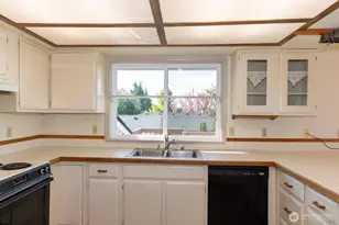 1127 E 6th St, Port Angeles, WA 98362 - Photo 12
