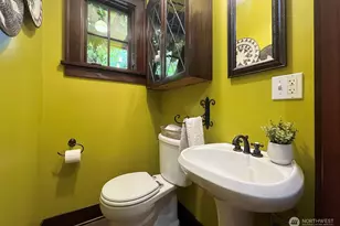 6238 25th Ave NE, Seattle, WA 98115 - Photo 12
