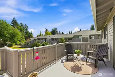 9918 NE 144th Lane #406, Kirkland, WA 98034 - Photo 18