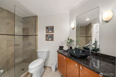 4290 Shoreclub Drive, Mercer Island, WA 98040 - Photo 32