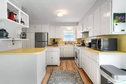1405 10th Avenue SE, Olympia, WA 98501 - Photo 8