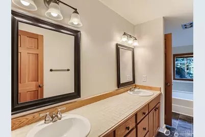 3810 110th Avenue NE, Bellevue, WA 98004 - Photo 6