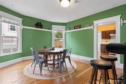 1921 44th Avenue SW, Seattle, WA 98116 - Photo 8